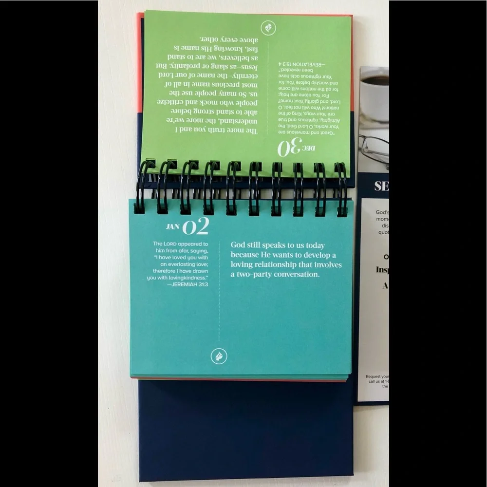 Perpetual calendar inspirations by Dr. Charles Stanley for Every day easel 384pg